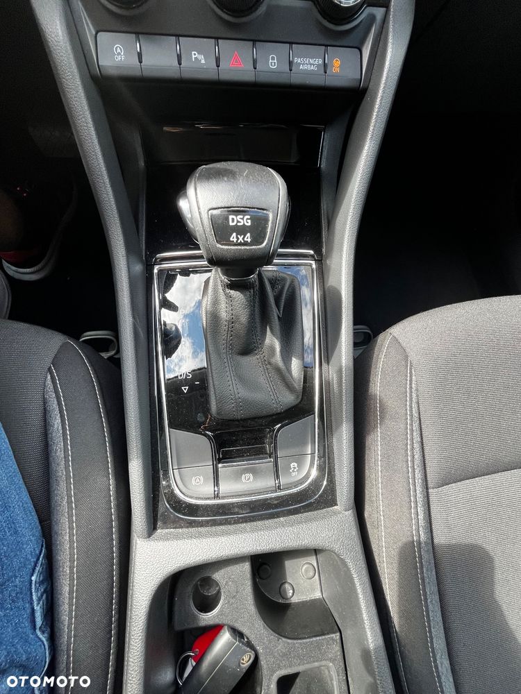 Skoda Karoq 2.0 TDI SCR 4x4 Ambition DSG - 20
