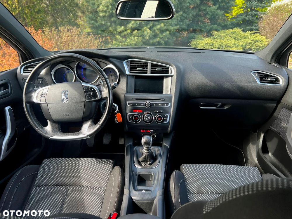 DS Automobiles DS 4 Crossback - 10