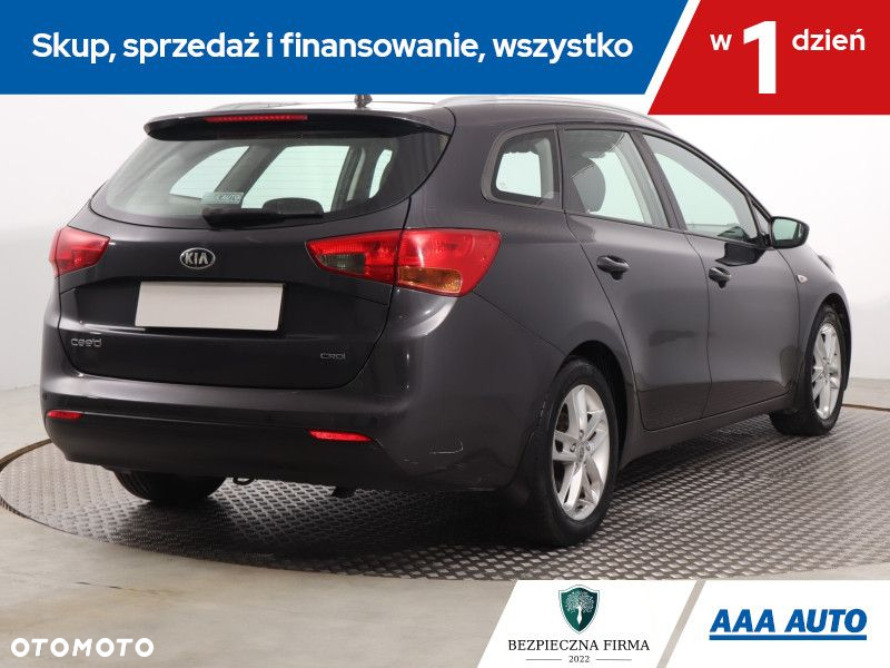 Kia Ceed - 6