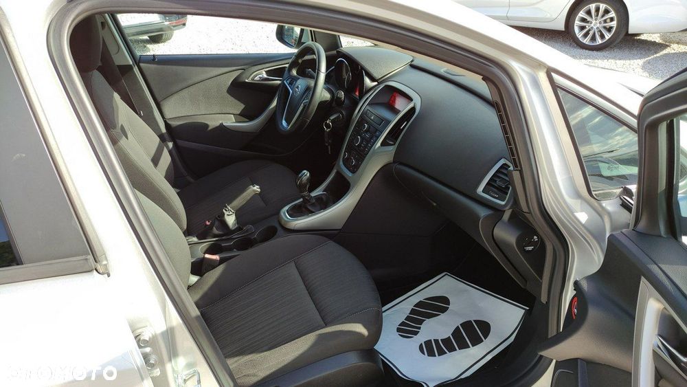 Opel Astra - 28
