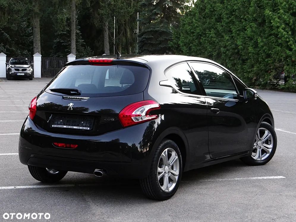 Peugeot 208 120 VTI Intuitive - 4
