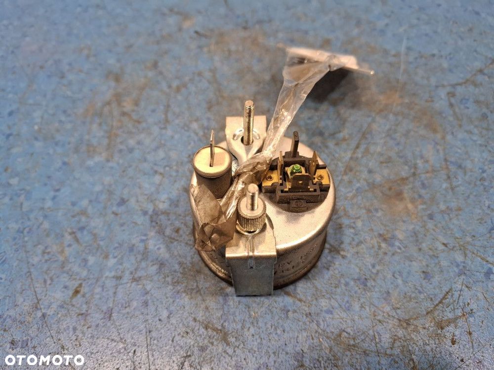 MERCEDES BENZ KACZKA 207 D WSKAŹNIK PALIWA - 8