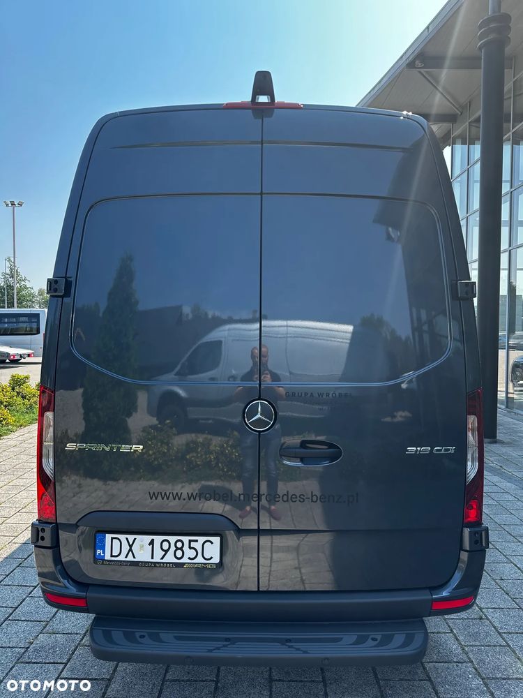 Mercedes-Benz Sprinter - 8