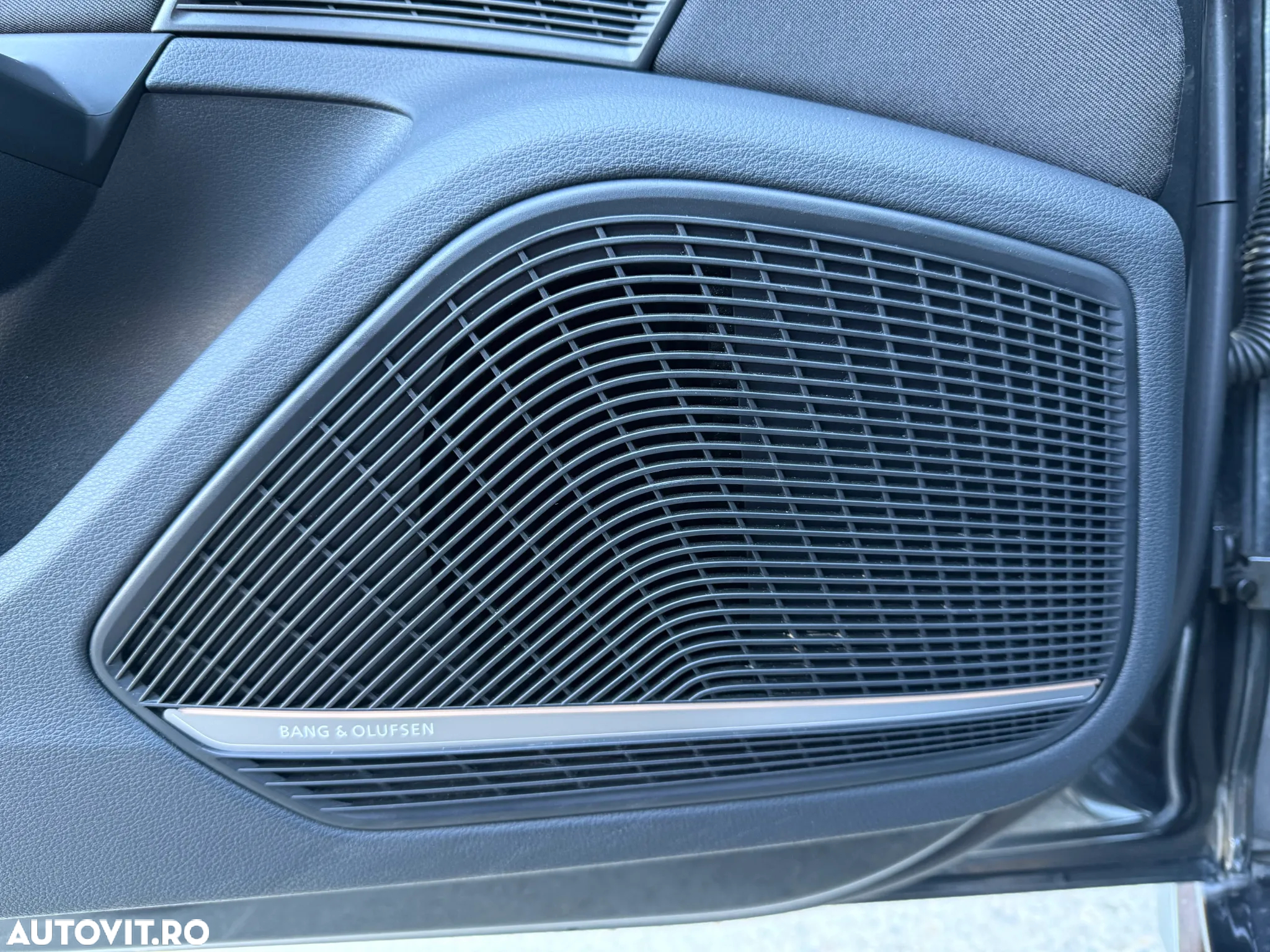 Audi A4 40 TDI S tronic S line - 24