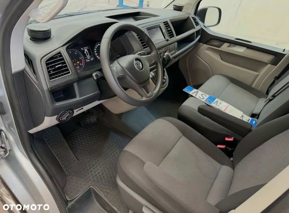 Volkswagen Transporter - 8