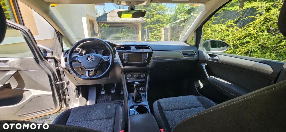 Volkswagen Touran 1.4 TSI BMT Highline - 13