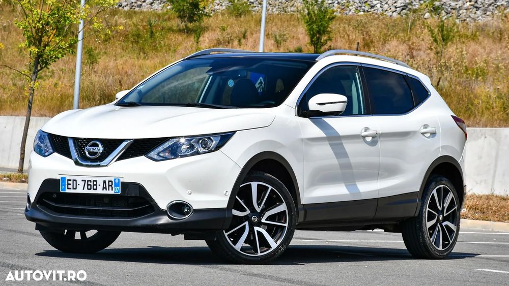 Nissan Qashqai 1.6 DCI Start/Stop X-TRONIC Tekna - 2