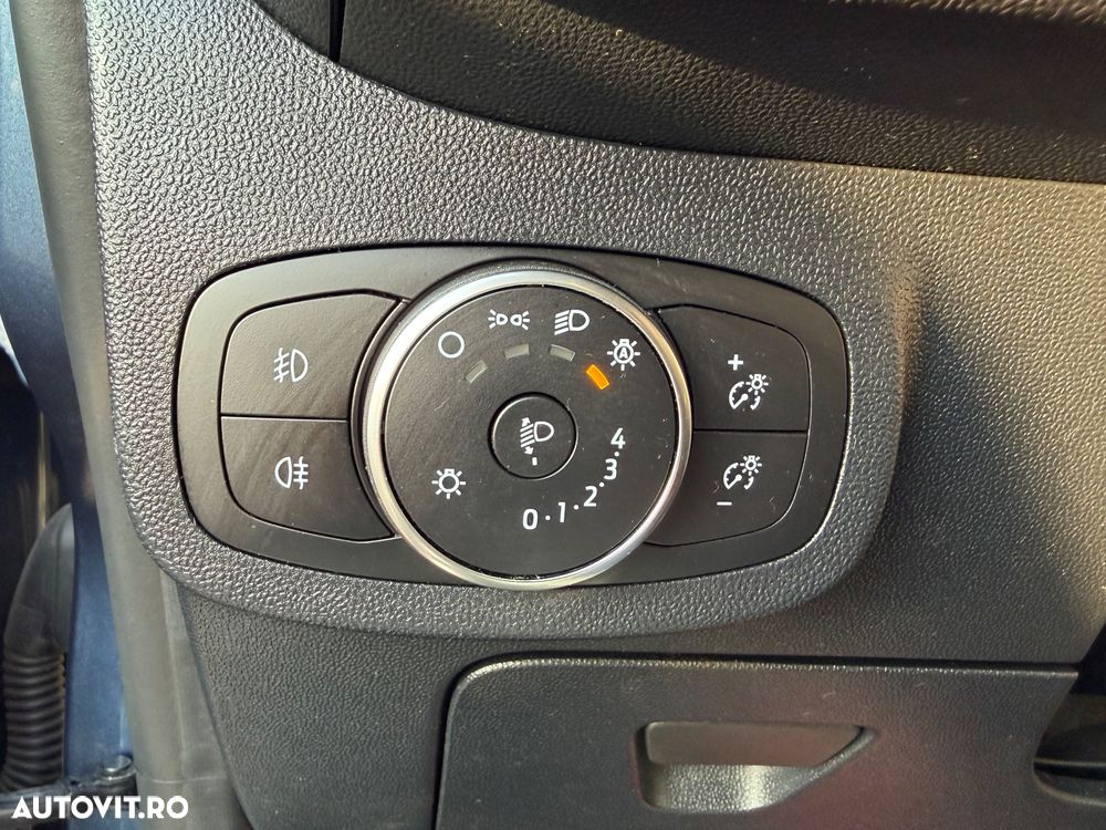 Ford Fiesta 1.0 EcoBoost mHEV Trend Connected - 18