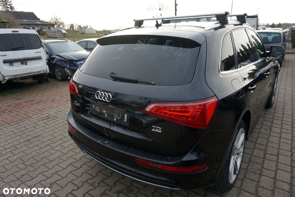 KLAPA BAGAŻNIKA TYLNA Q5 I 8R LZ9Y  CZARNY AUDI 2008-2012 - 3