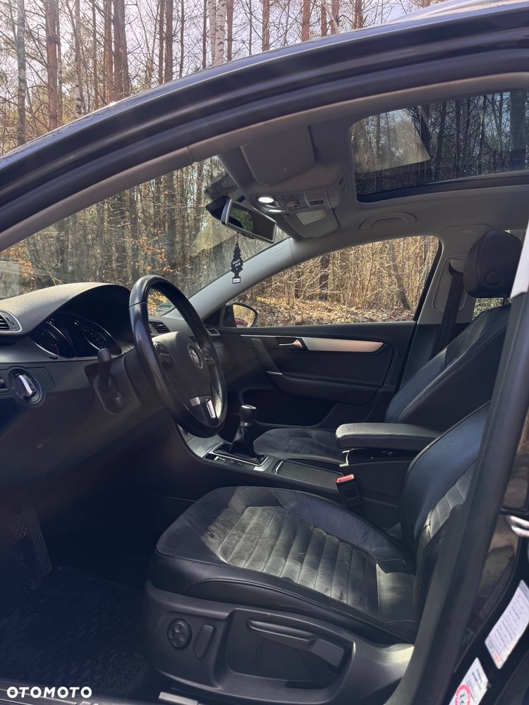 Volkswagen Passat 2.0 TDI DPF Highline - 5