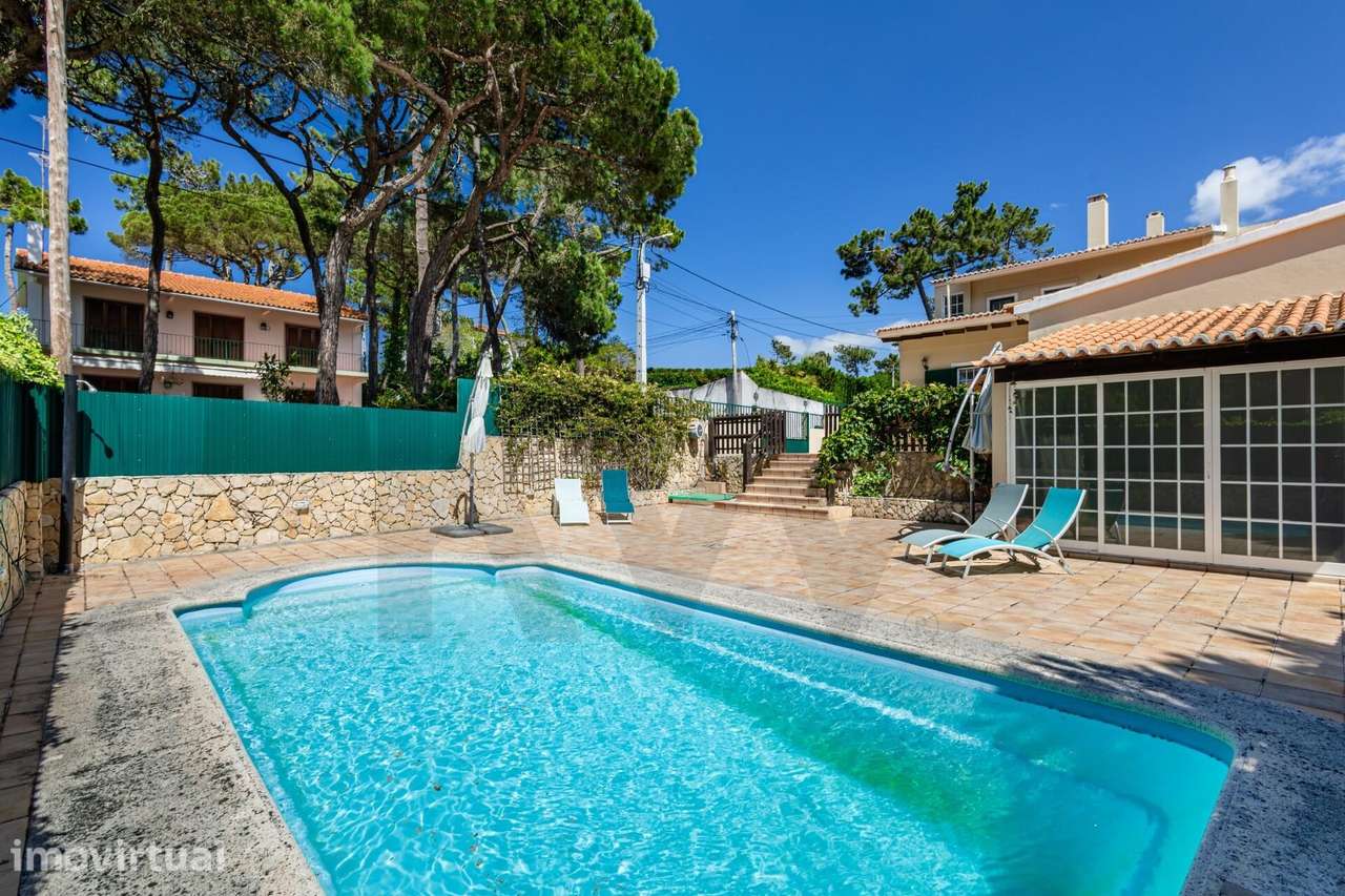 Moradia Unifamiliar com piscina e jardim no Banzão Colares - Grande imagem: 3/28
