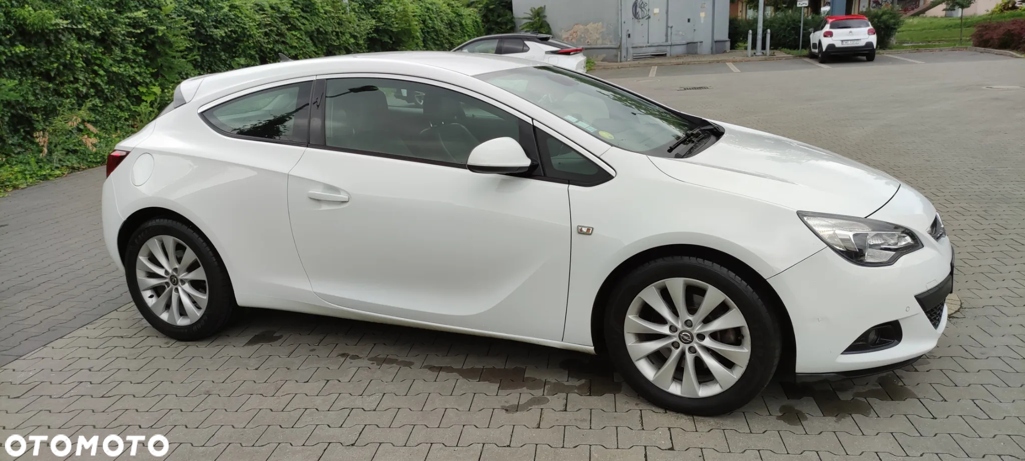 Opel Astra GTC 1.7 CDTI DPF ecoFLEX Start/Stop Innovation - 10
