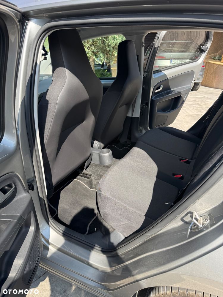 Volkswagen up! e-up - 16