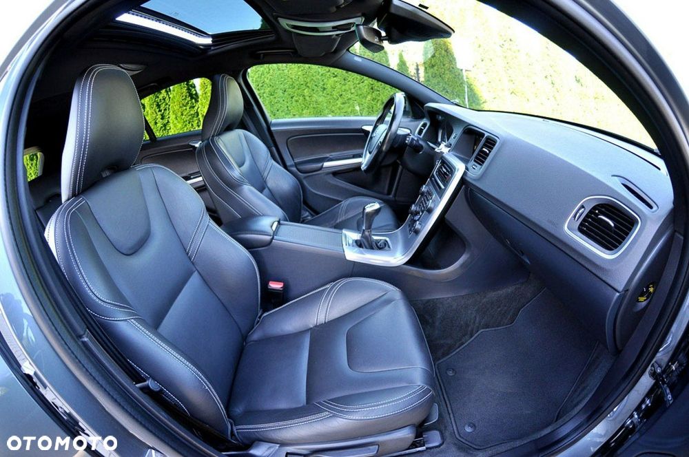 Volvo V60 D3 Drive-E Summum - 22