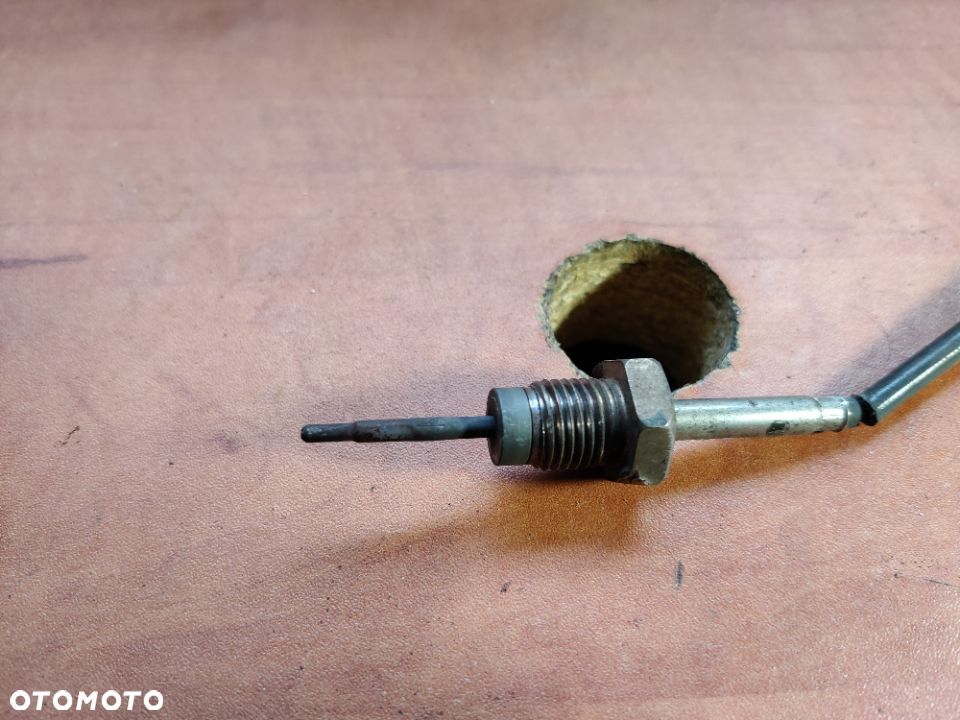 Czujnik temperatury spalin 1.6 TDI Skoda Octavia 3 VW Golf Passat Seat Altea Audi 04L906088AD - 2