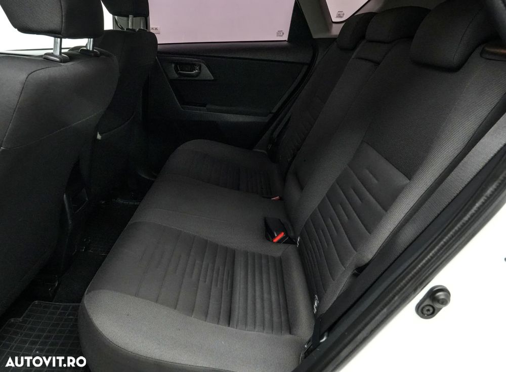 Toyota Auris 1.8 L VVT-i Sol + - 15