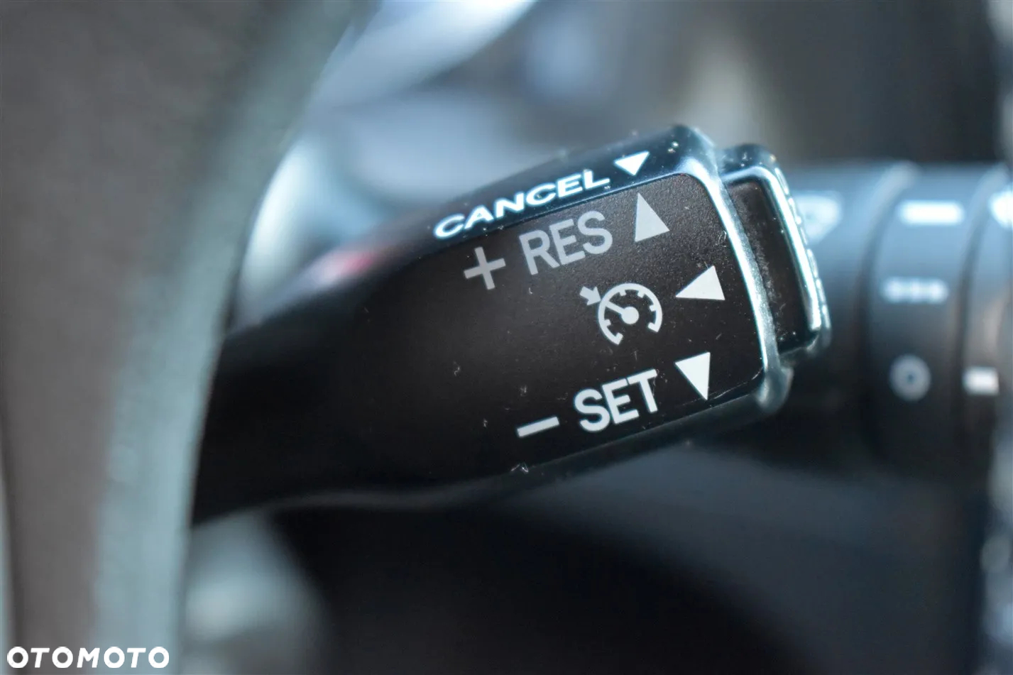Toyota Auris 1.6 Sol - 29