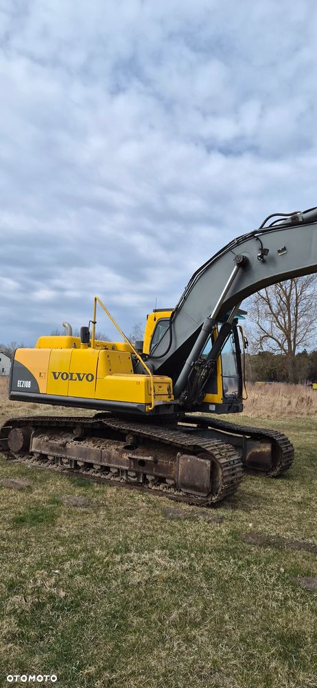 Volvo EC 210 BLC - 1