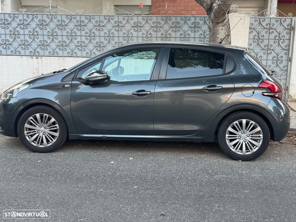 Peugeot 208 1.2 PureTech Style - 6