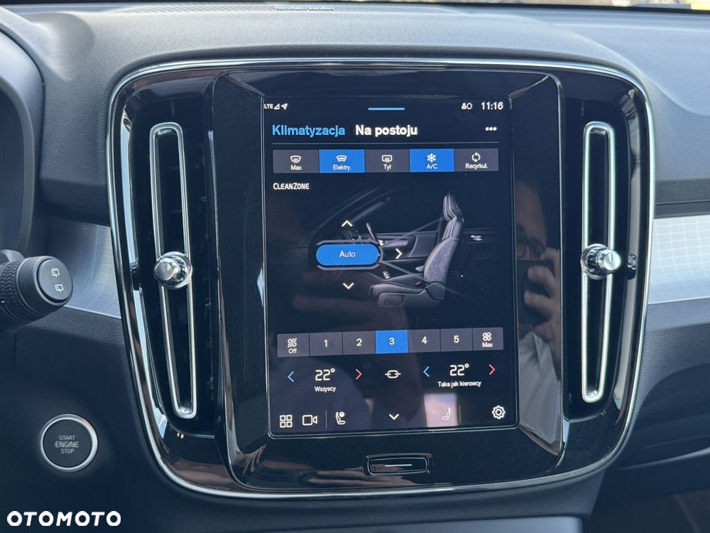 Volvo XC 40 B3 Plus Dark - 23
