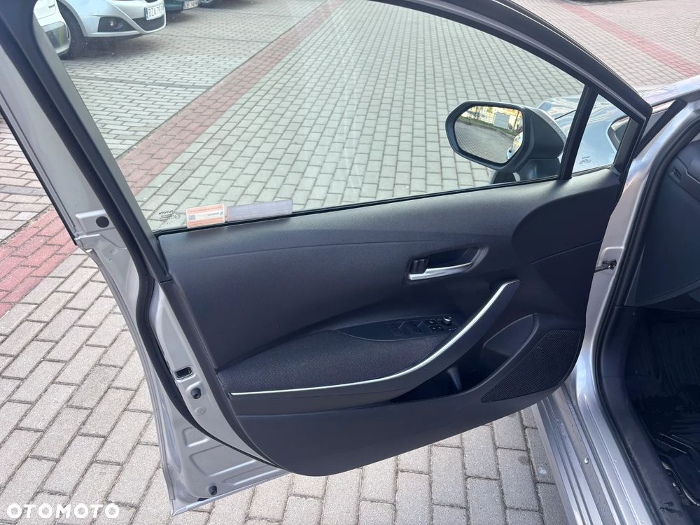 Toyota Corolla 1.8 Hybrid Style - 34