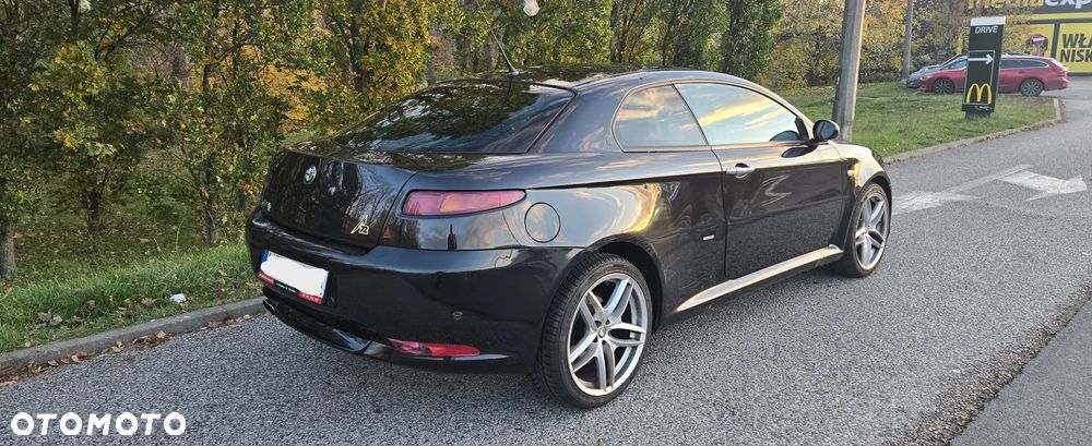 Alfa Romeo GT 1.9JTD 16V Distinctive - 6
