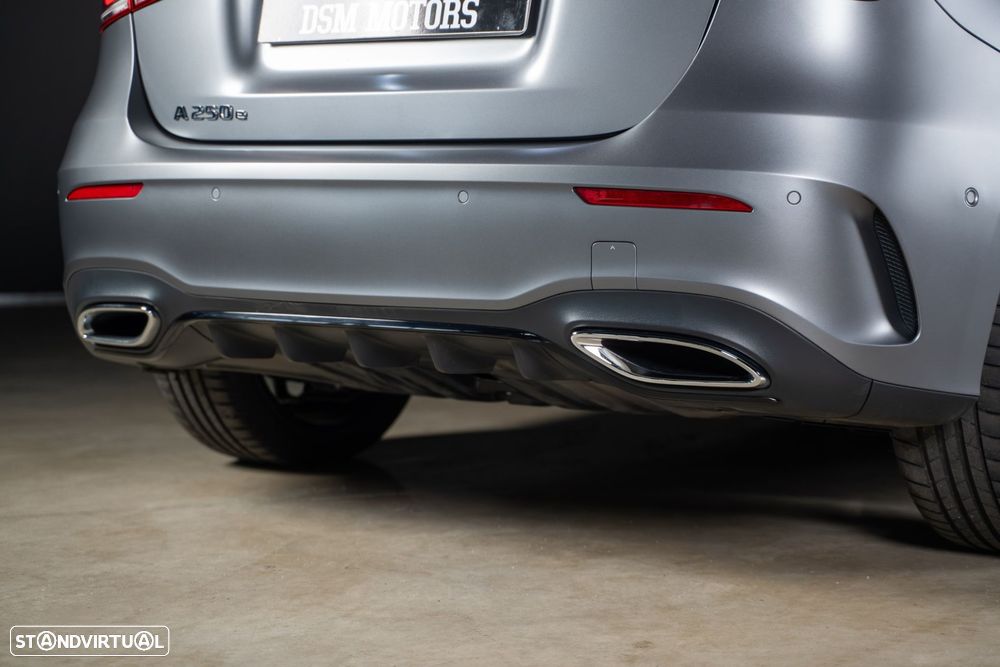 Mercedes-Benz A 250 e 8G-DCT AMG Line - 7
