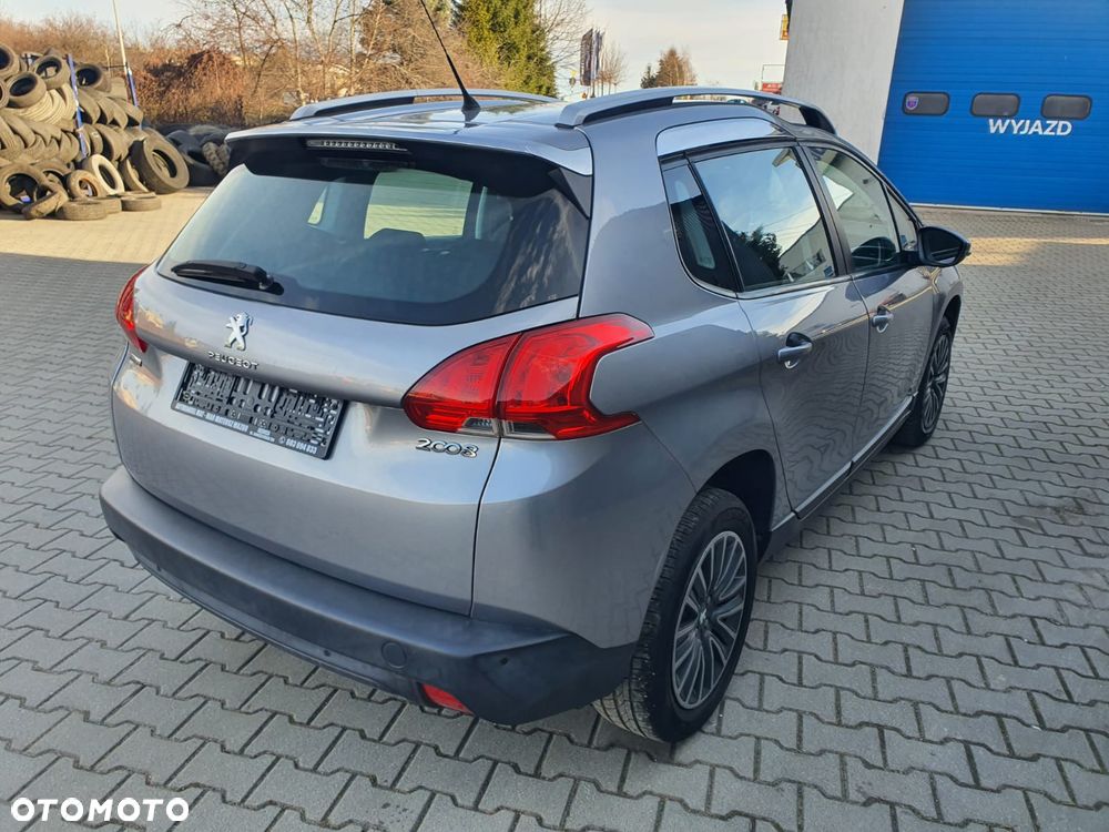 Peugeot 2008 1.2 Pure Tech Active - 10