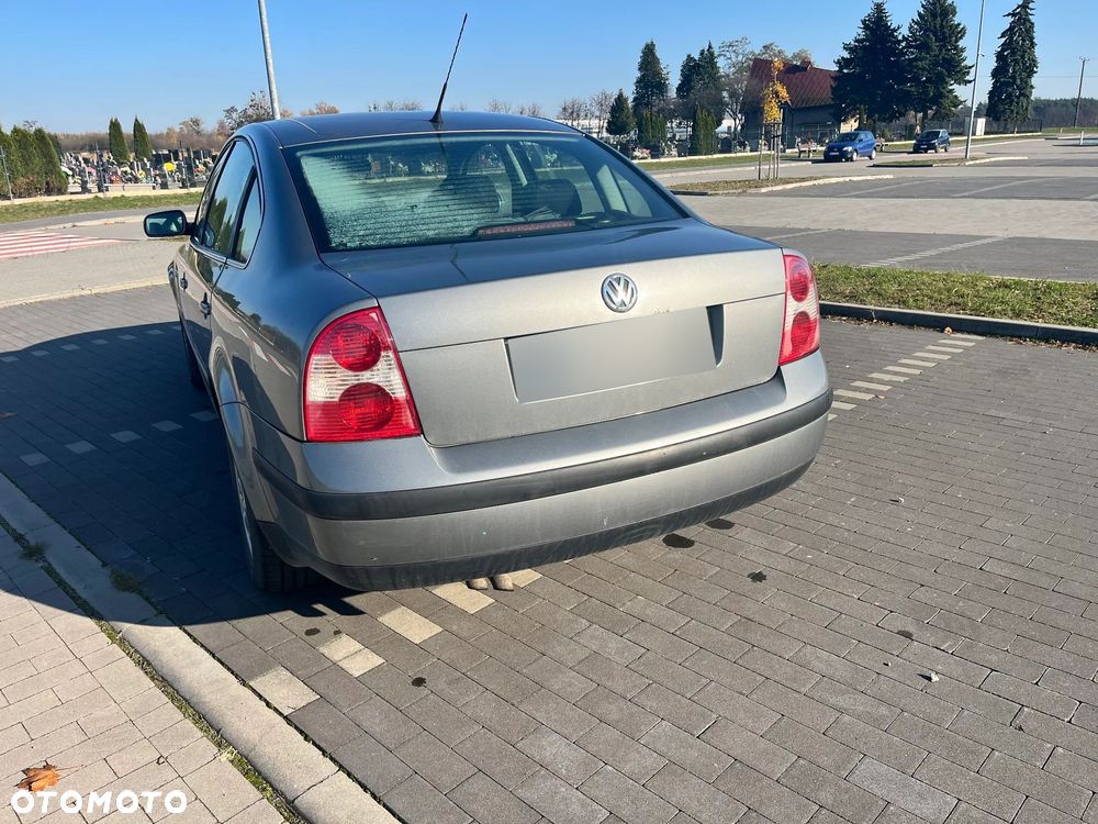 Volkswagen Passat 1.9 TDI Comfortline - 7