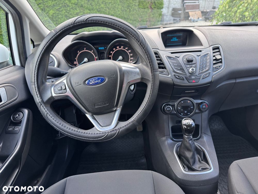 Ford Fiesta - 23