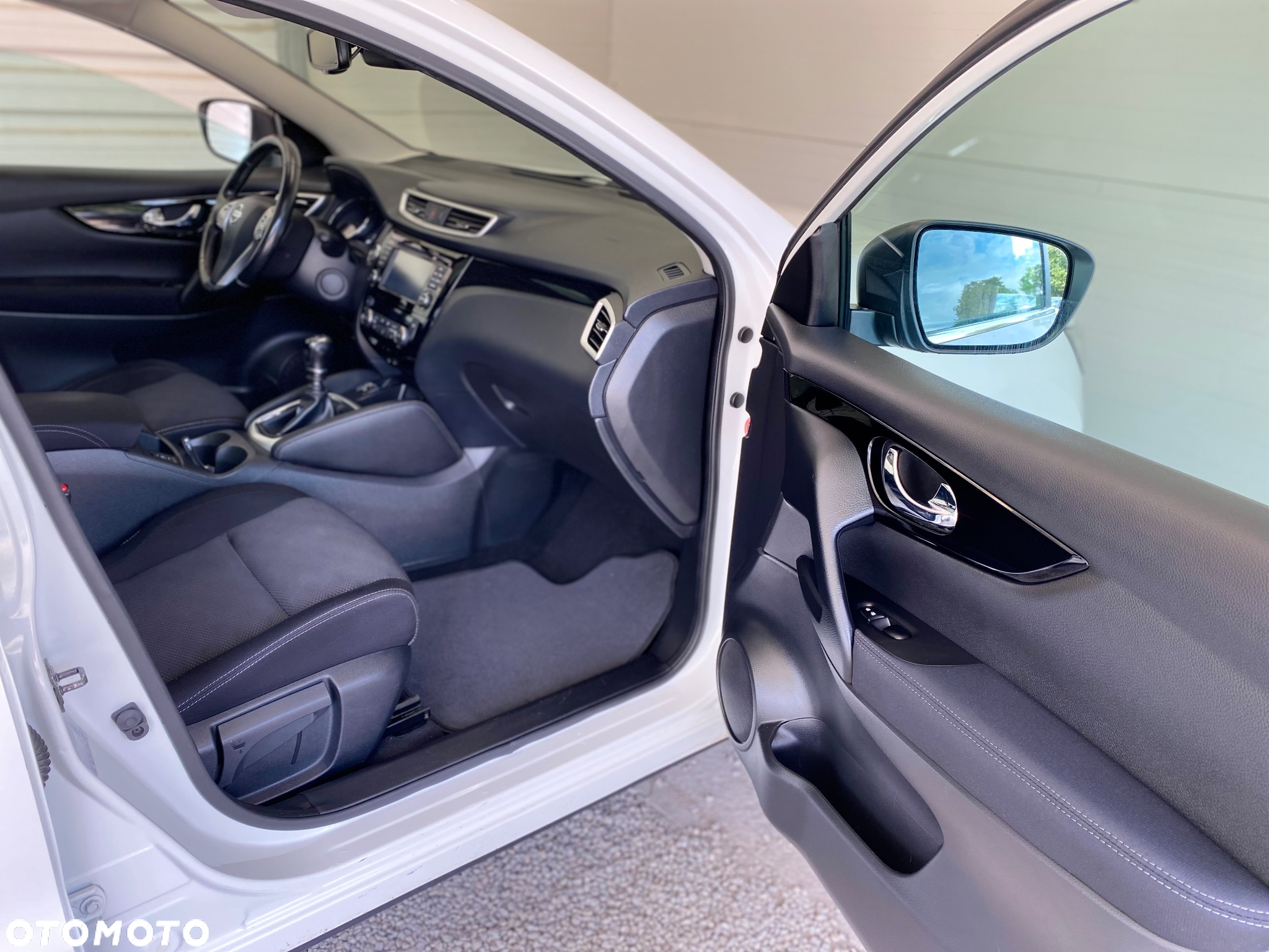 Nissan Qashqai 1.5 dCi Tekna EU6 - 16
