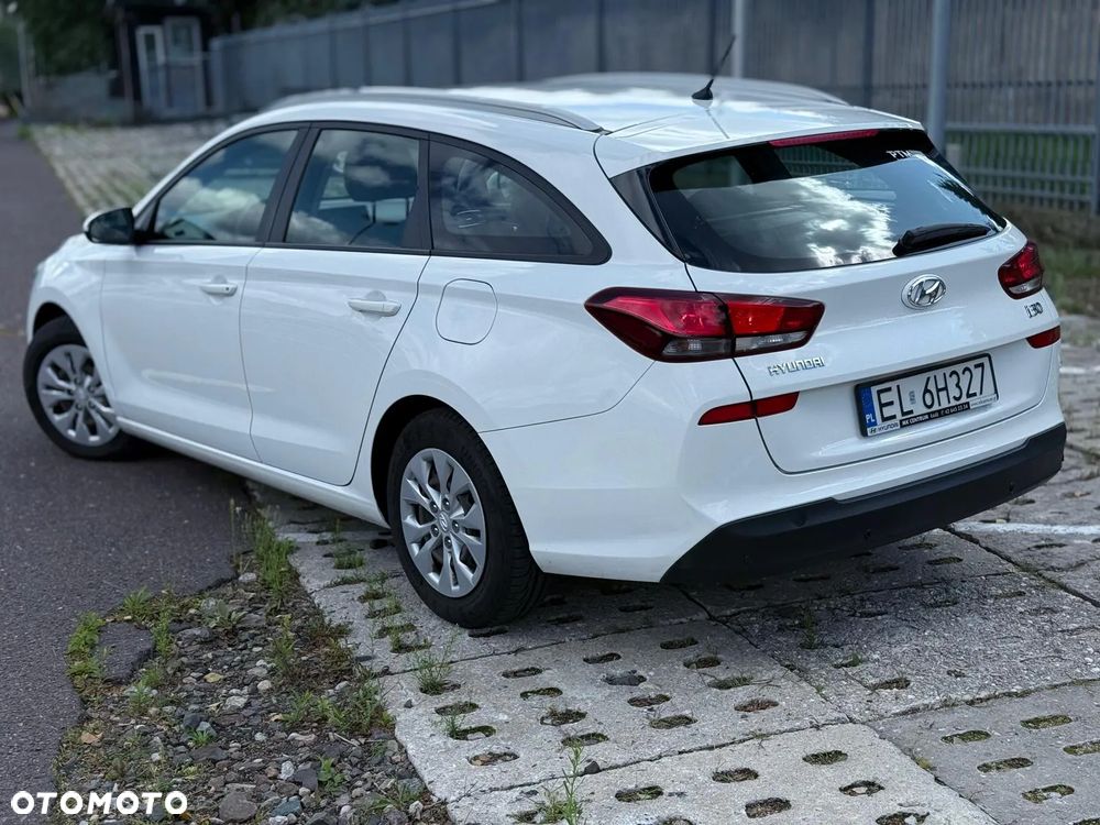 Hyundai i30 1.6 CRDi Classic + - 7
