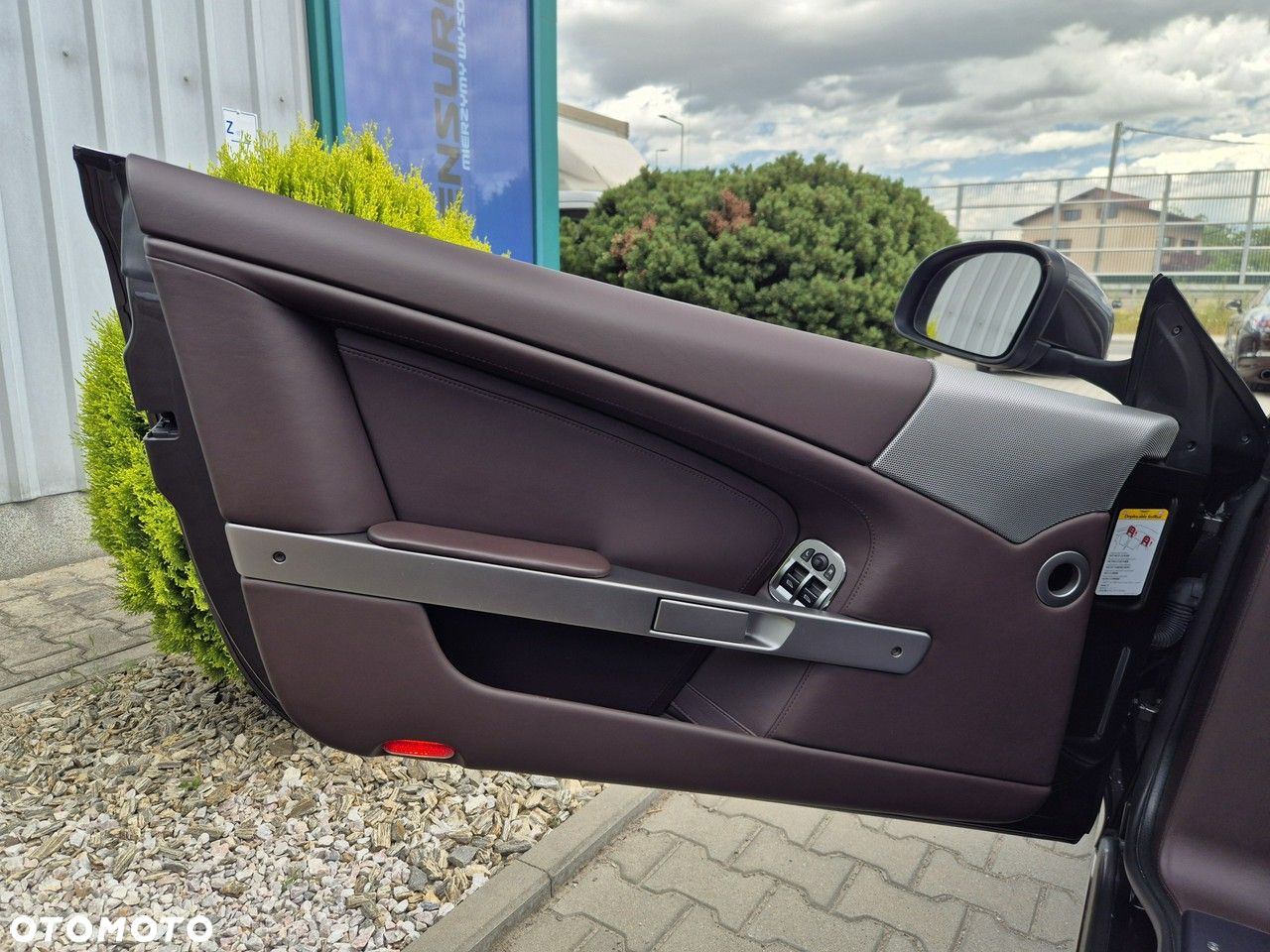 Aston Martin DB9 - 22