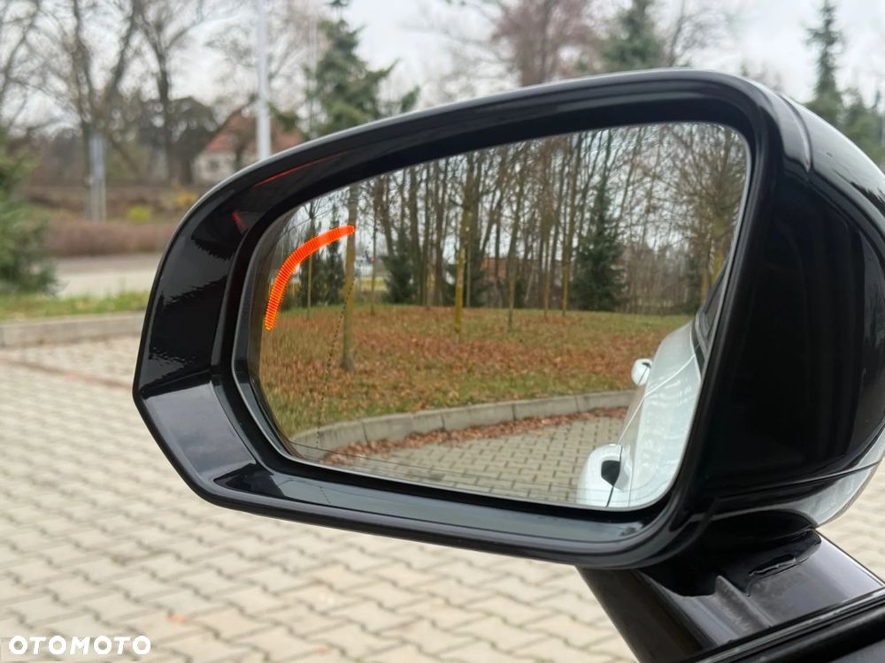 Volvo V90 T4 R-Design - 31