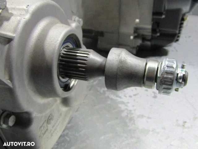 Motor Piaggio MP3 400HP 2023-2024 2400KM - 8