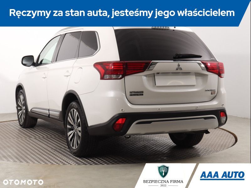 Mitsubishi Outlander - 5