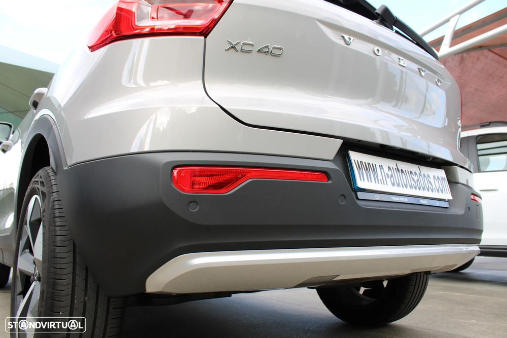 Volvo XC 40 1.5 T2 Plus Dark Auto - 9