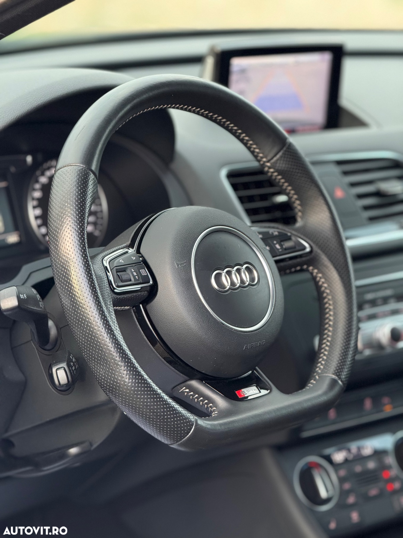 Audi Q3 2.0 TDI Quattro Stronic Sport - 31