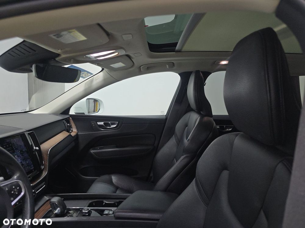 Volvo XC 60 B5 B Geartronic Momentum Pro - 12