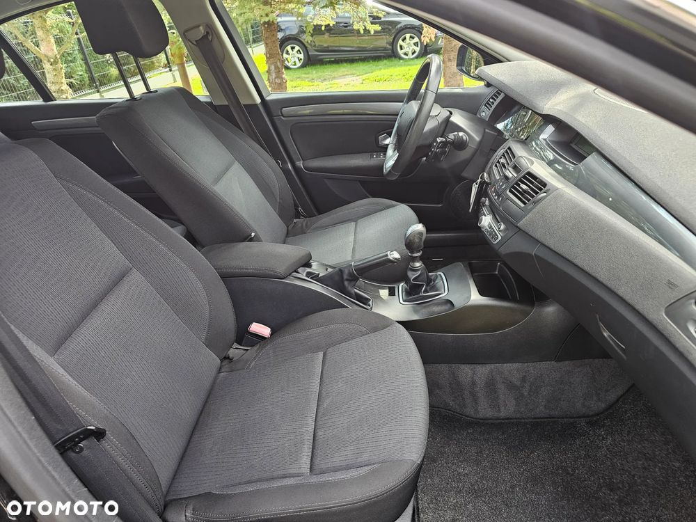 Renault Laguna 1.6 16V Expression - 9