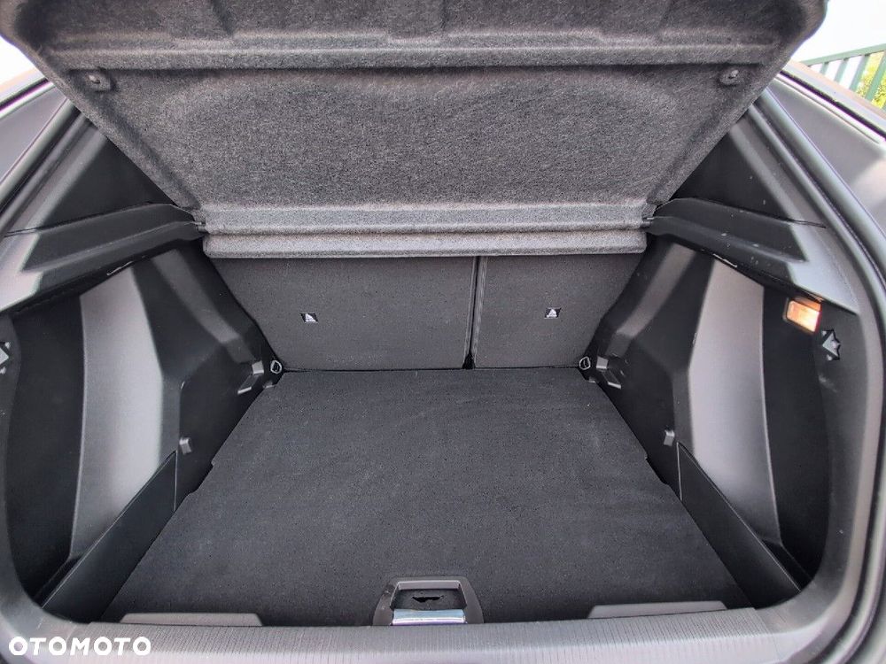 Peugeot 2008 - 8
