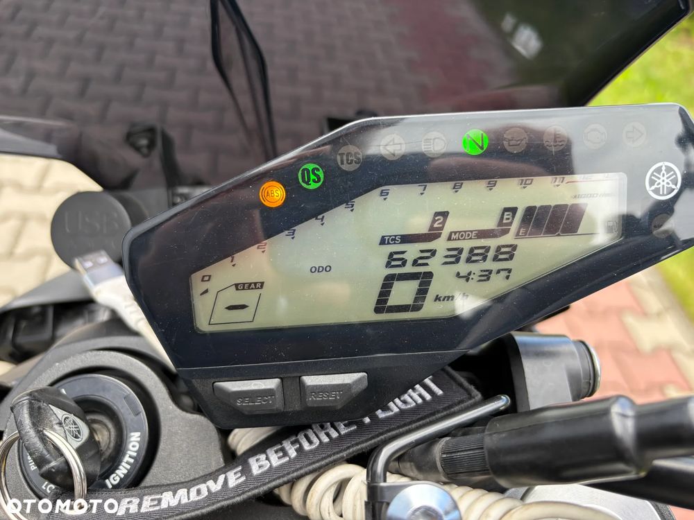 Yamaha MT - 8