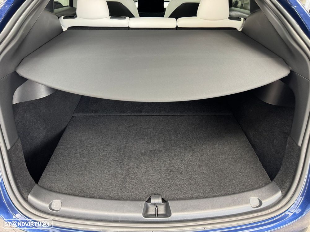 Tesla Model Y Tração Traseira - 43