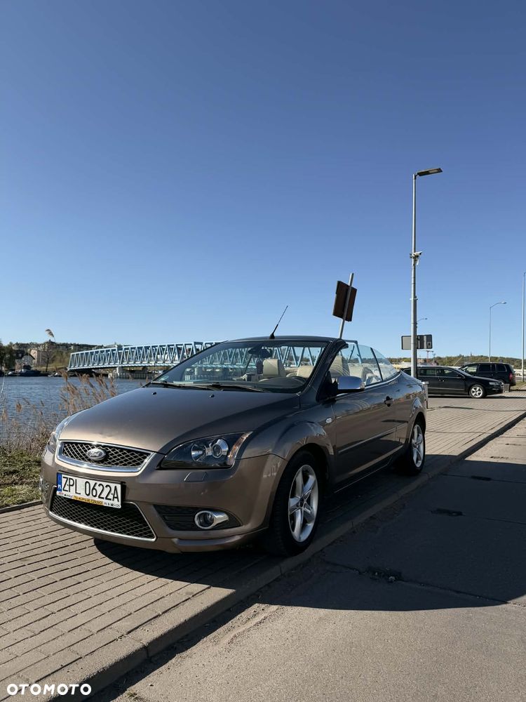 Ford Focus CC 2.0 Titanium - 1