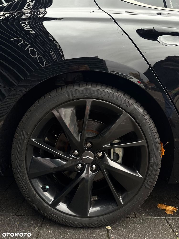 Hyundai Genesis - 13