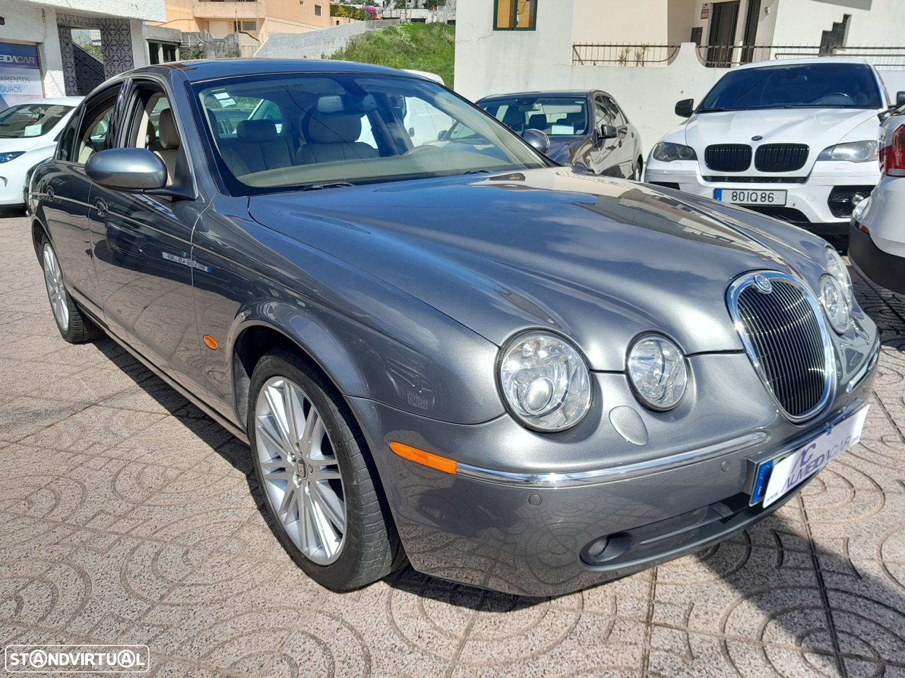 Jaguar S-Type 2.7 D V6 Executive Auto. - 1