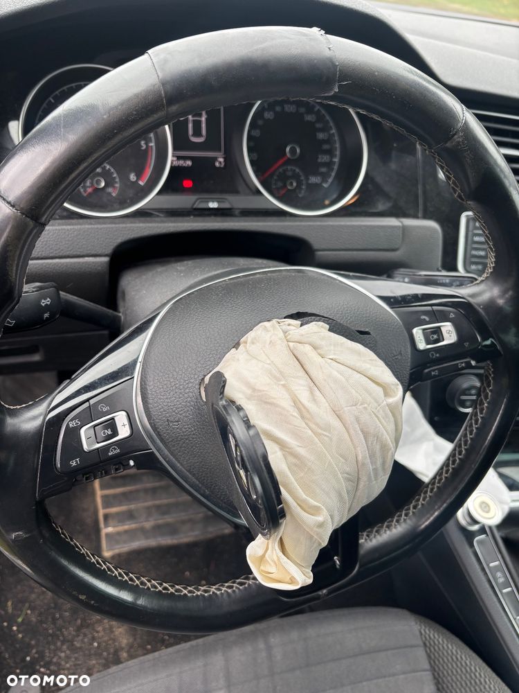 Volkswagen Golf VII 1.6 TDI BMT Trendline - 12