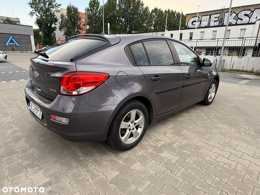 Chevrolet Cruze - 1