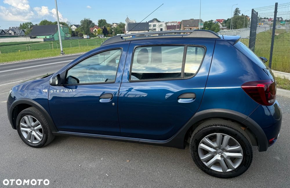 Dacia Sandero - 8