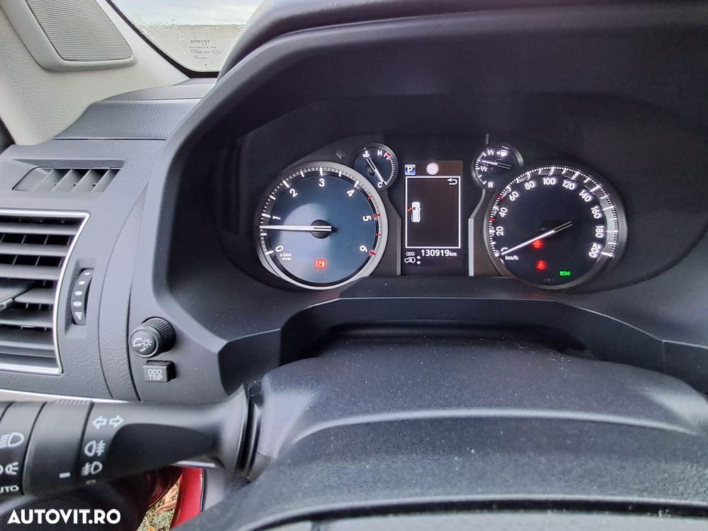 Toyota Land Cruiser 2.8l D-4D 204 CP A/T 7 locuri Luxury AVS - 9